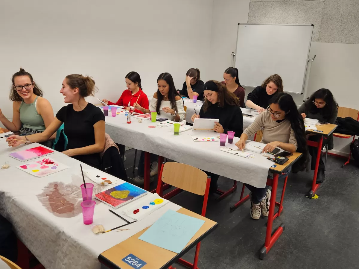 More painting students