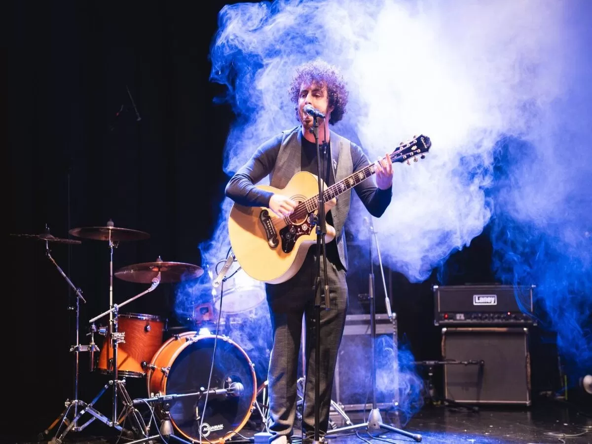 Musicasenzaetichetta - E' fatto giorno