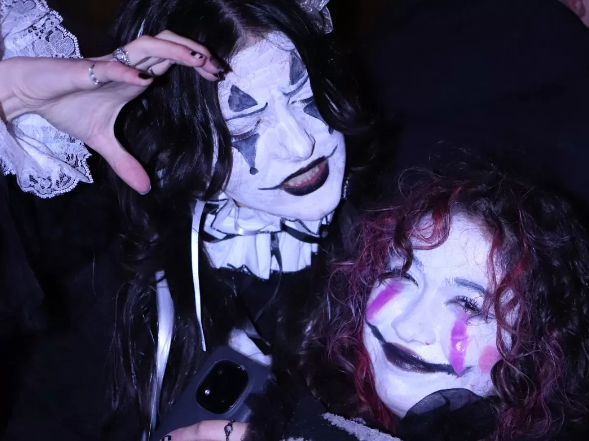 Cute photo of the volunteers in their costumes