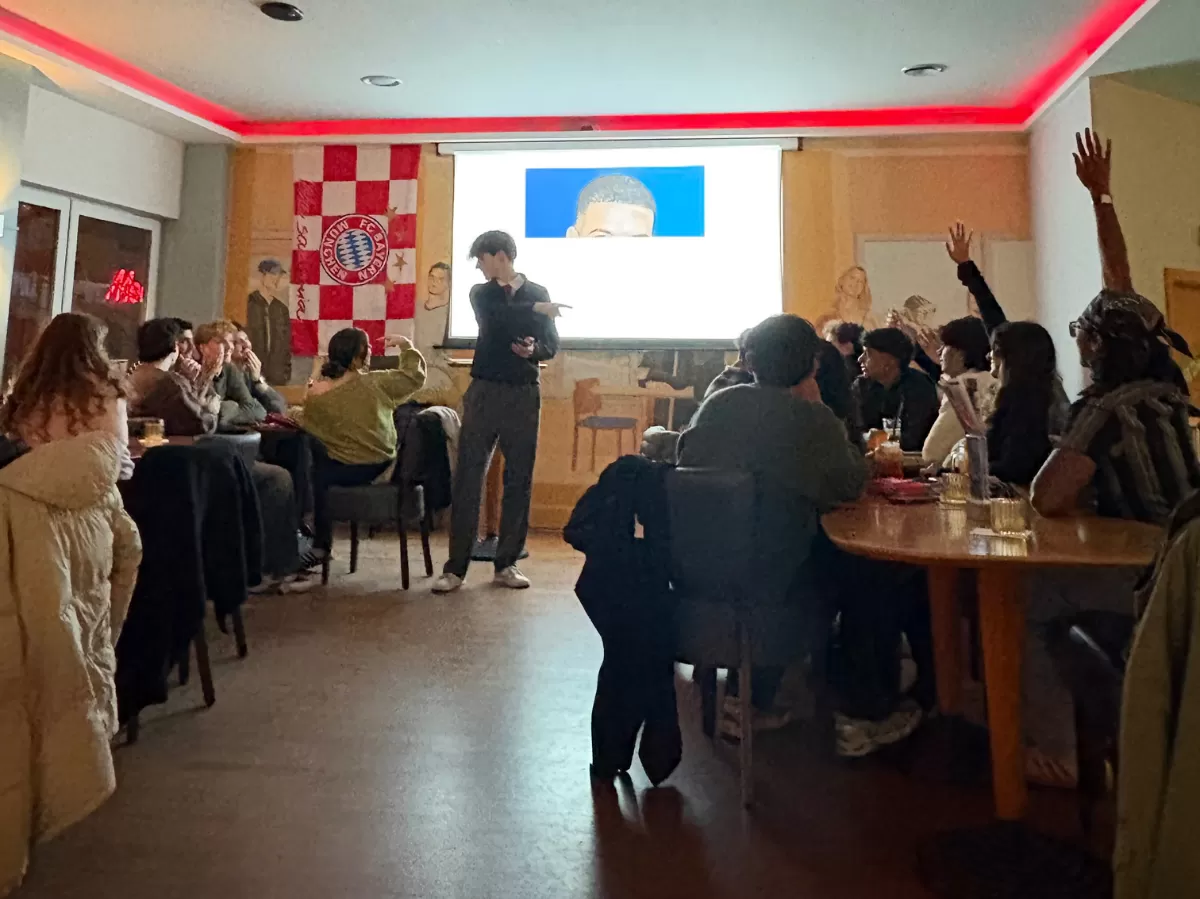 People guessing and host asking questions