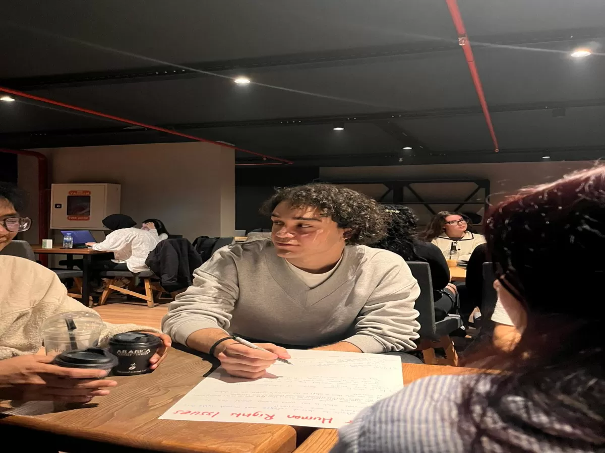 An inclusive working environment where participants listened to each other attentively and everyone had an equal chance to speak.