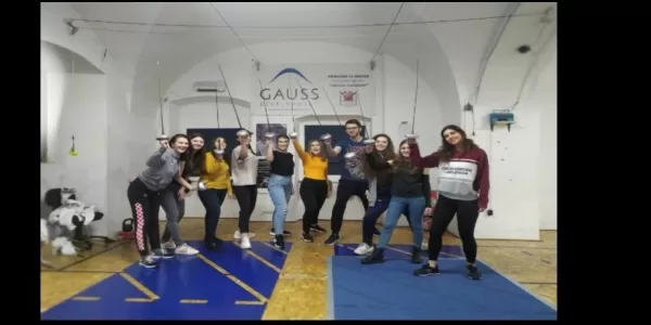Grouo of international students on fencing workshop