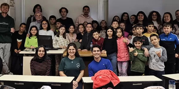 The aim of our event, which is organised jointly with the TDP (Toplumsal Duyarlılık Projeleri) community of our school, was to introduce children with financial difficulties to Erasmus students, to introduce them to different cultures and to inform them about life in various parts of the world.