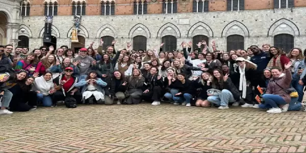 The whole group in Piazza del Campo in Siena at the end of the trip