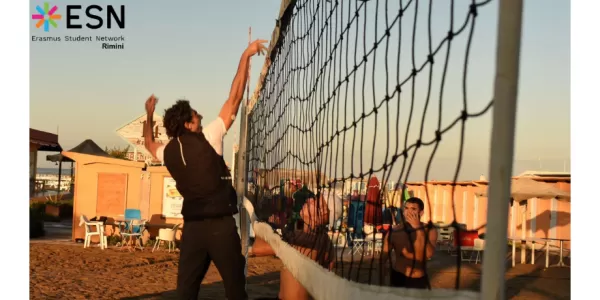 guy playing beach volley