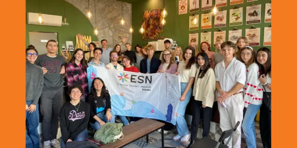 Group picture at the gelato shop