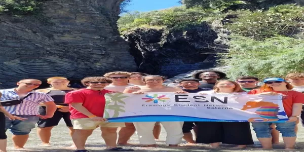 Erasmus students traveling to Sicily