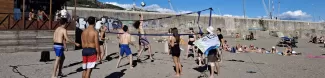 Erasmus Students playing beach volley