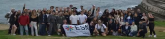 International Students and volunteers in the Bolao Clifss' hiking.